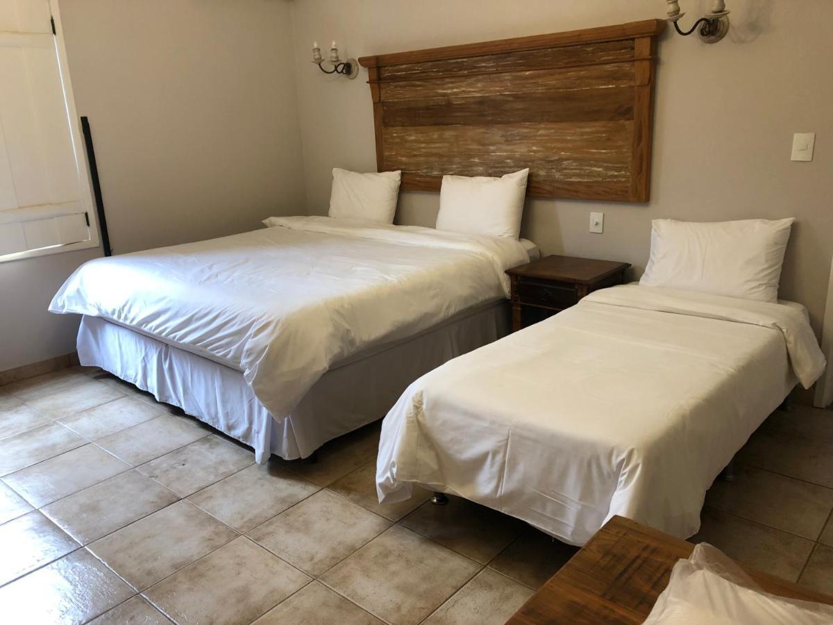 Four Suites Tiradentes - M.G. ภายนอก รูปภาพ